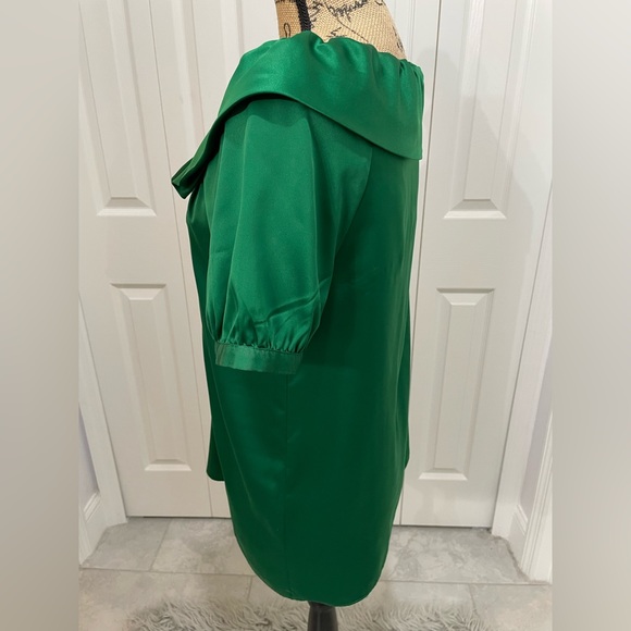 LOFT Emerald Ruffle Blouse - Picture 11 of 14